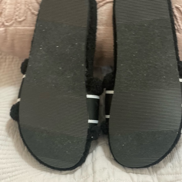Victoria Secret black slippers - Picture 2 of 2